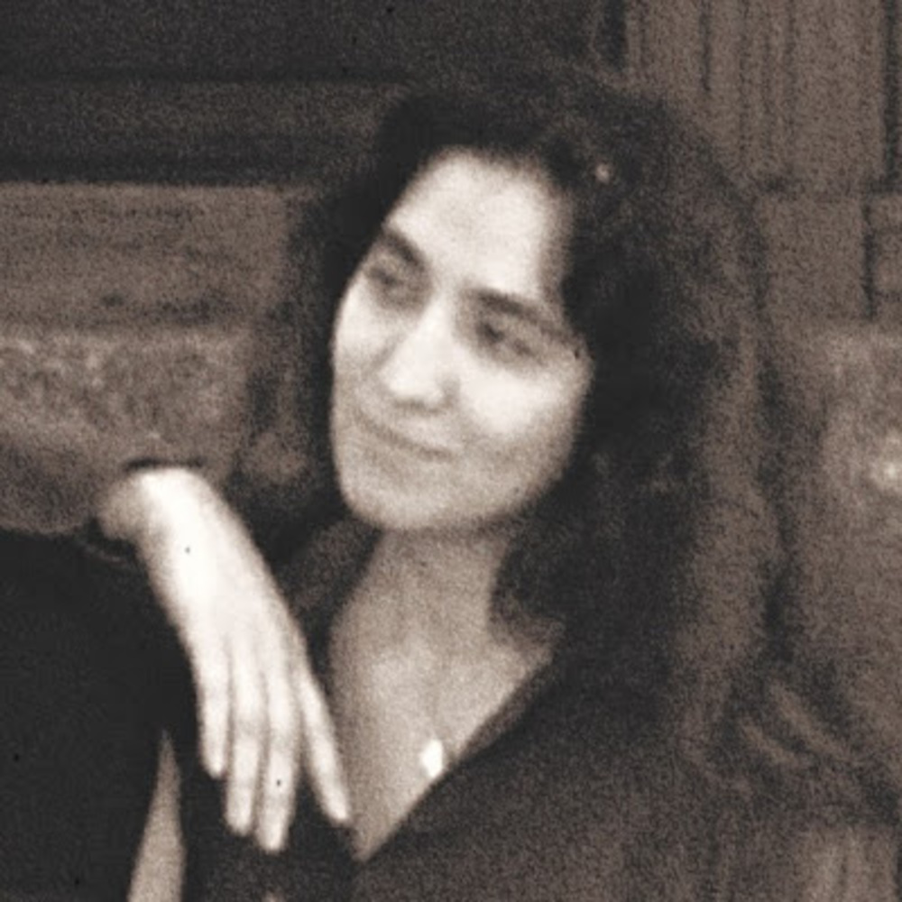 Meet your Posher, Maira